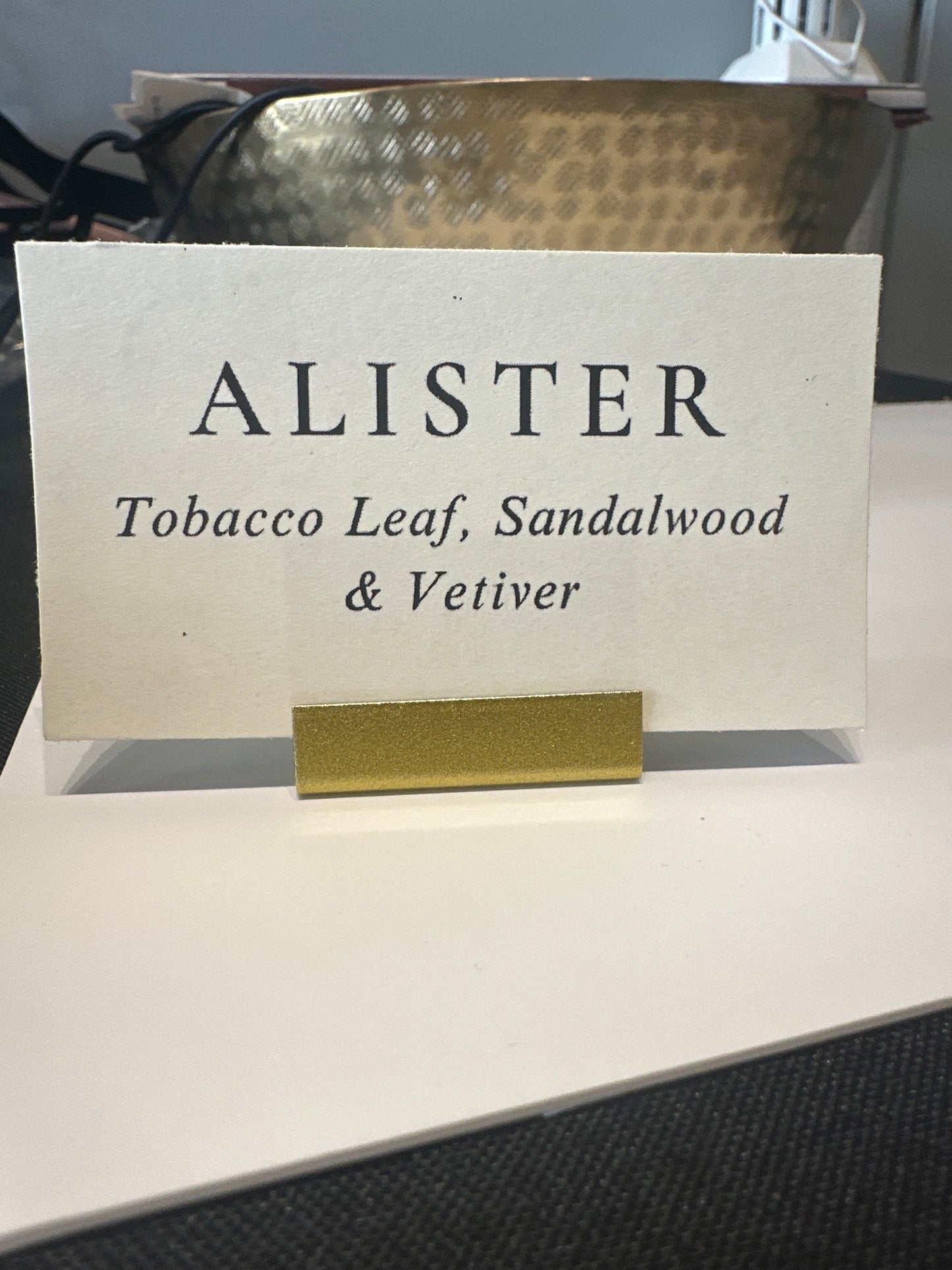 Alister Candle (3 oz)