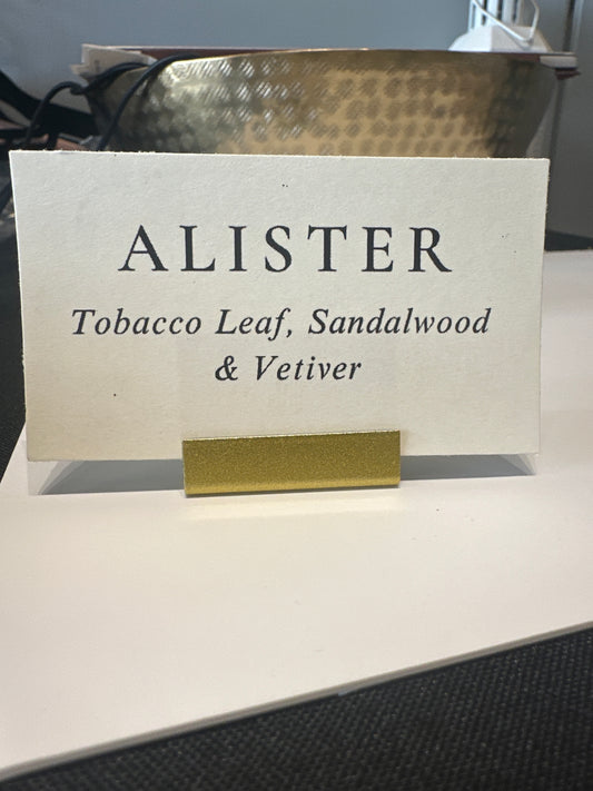 Alister Candle (3 oz)
